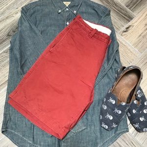 Men’s J. Crew Red Broken-in Style Shorts, Size 32